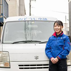 独立を目指して活動する中、