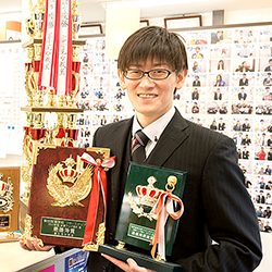 生徒と講師の笑顔あふれる塾を目指して。