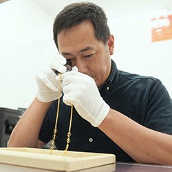 感染症拡大の影響で先行きが不安に…。