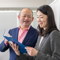 二人でアイデアを出し、様々な方法で集客!