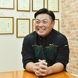 年間の最優秀加盟店として表彰!