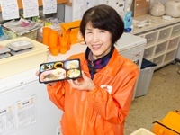 野菜の国産比率は８割以上。国内農家との契約栽培を積極的にすすめています。