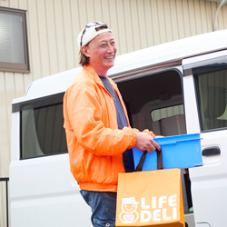 感染症拡大で本業の喫茶店が厳しくなる中、