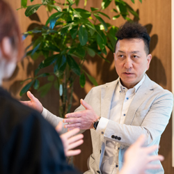 就業規則に基づく拘束時間がある会社員と