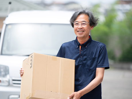 ロジクエスト　業務委託ドライバー