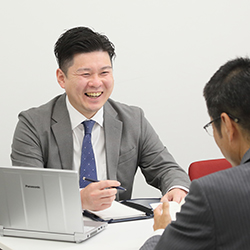 自由な裁量とスピード感あふれる環境で、