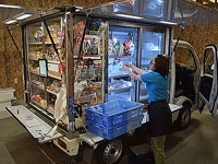 効率的な商品の積み込み方法、接客方法、集客方法などはしっかり研修で学べます。