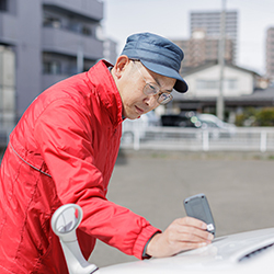 ”クルマの買取”と”オークションは