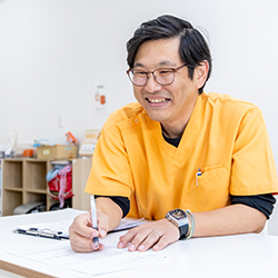 褒めるだけでなく『評価』することで成長