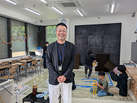 放課後等デイサービス ウィズ・ユー多摩貝取、他3店舗