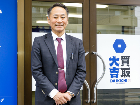 会社の新規事業として開業。1人で3か月目に月商900万円を達成。9か月目に2号店開業。