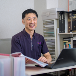 塾業界でFC加盟店募集の仕事を担当。