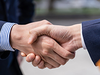 業界未経験でも、安心のサポートで収益UPを強力にバックアップ。