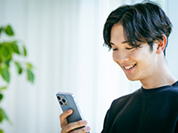 スキマ時間にスマホを見るだけで、収益が積み重なる自動化システム。