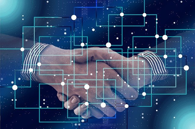 暗号資産(仮想通貨)での取引は副業になる?種類やメリット・デメリットを解説