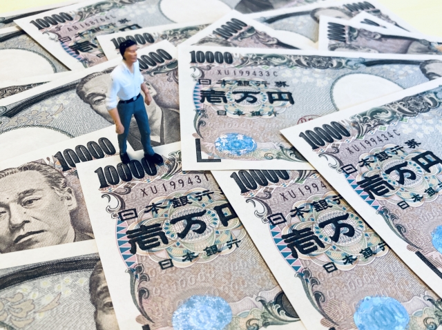 月1万円稼げる副業7選！稼ぐためのポイントや注意点まとめ